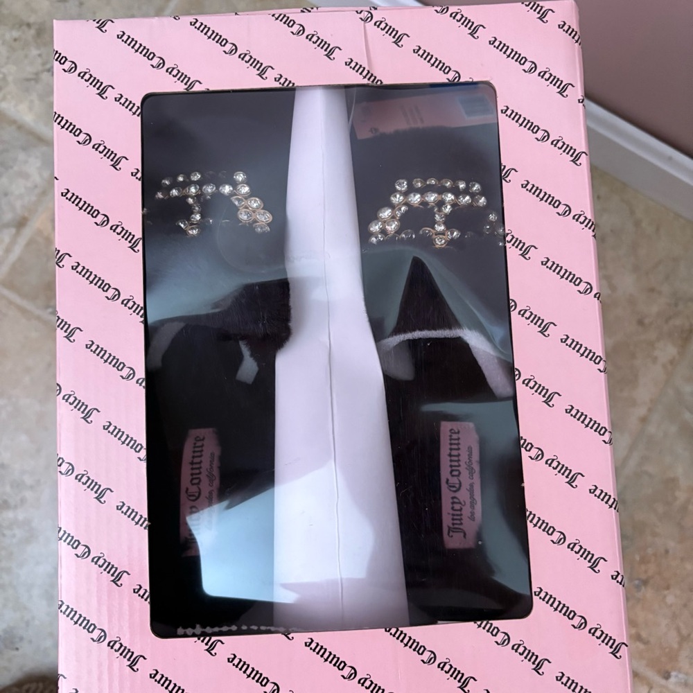 💚Juicy Couture NWT Gwenno Black Faux Fur Jeweled Slippers